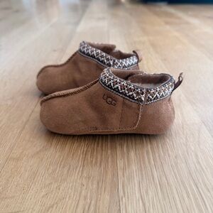 UGG Unisex Baby Tasman Moccasins Chestnut US 4/5 Never Worn